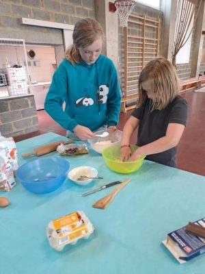 Stage enfants cuisine et bricolage La Louvière